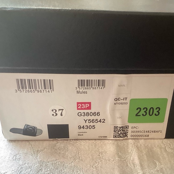 Chanel 2023 Black Lambskin Mules Slides Sandals Size 37 C - Picture 2 of 8